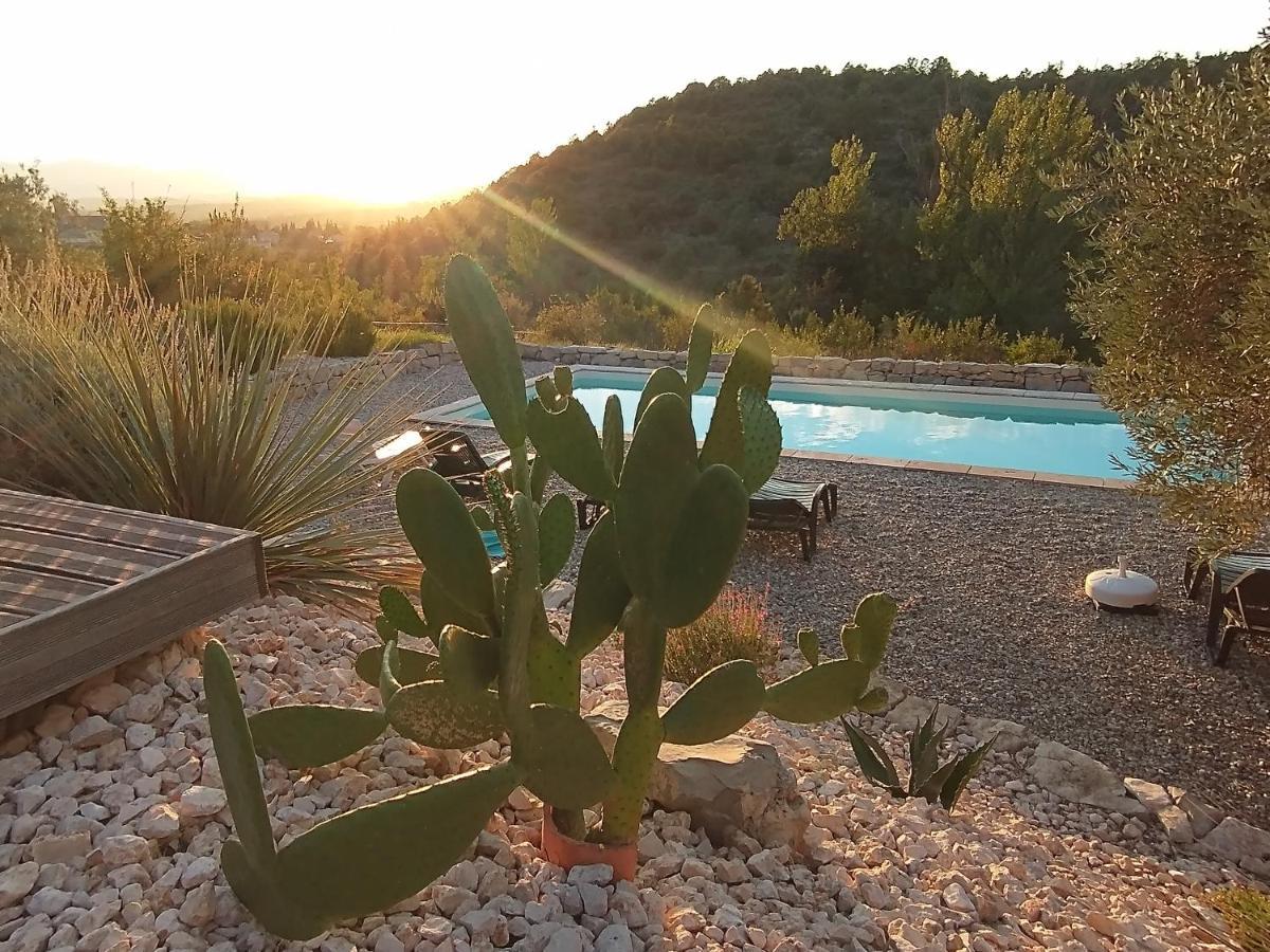 Les Agaves Piscine Panoramique Vue Exceptionnelle Bed and Breakfast Grospierres Exteriör bild